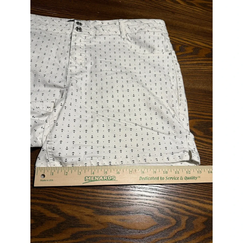 Stitch Star Womens Size 20W White Anchor Print Denim Shorts Casual‎ Nautical